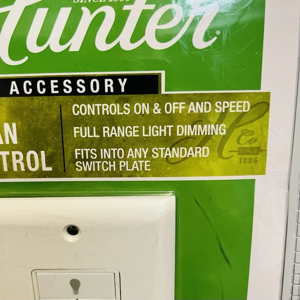 Hunter indoor white